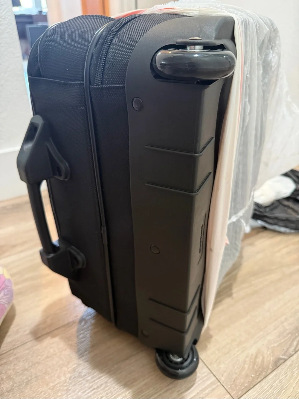Samsonite Black Classic Wheeled Laptop Briefcase